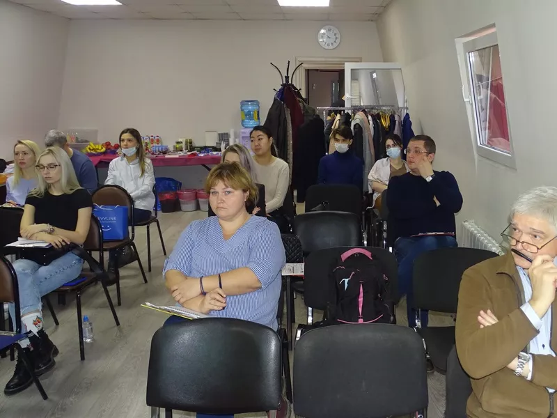 Участники семинара по применению диодных лазеров в стоматологии.