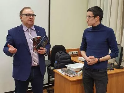 Подарок будущему ЛАЗУРИСТУ