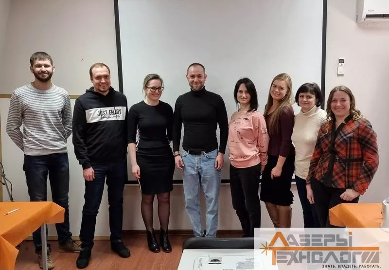 Участники занятия по лазерной терапии.